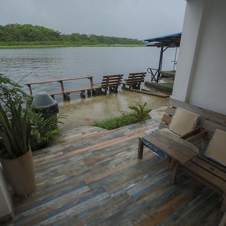 Hotel Pura Natura Riverside تورتوجويرو المظهر الخارجي الصورة