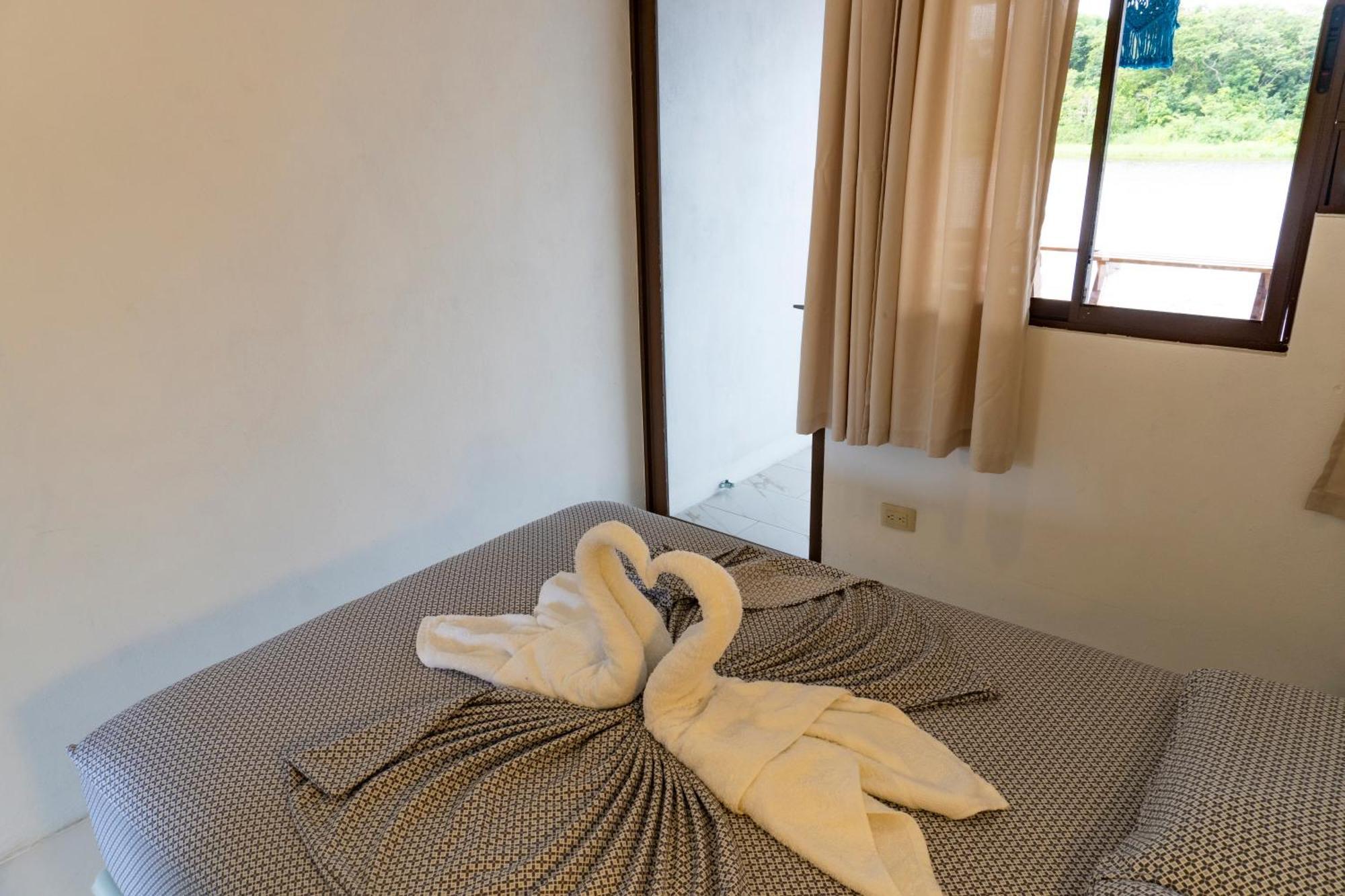 Hotel Pura Natura Riverside تورتوجويرو المظهر الخارجي الصورة