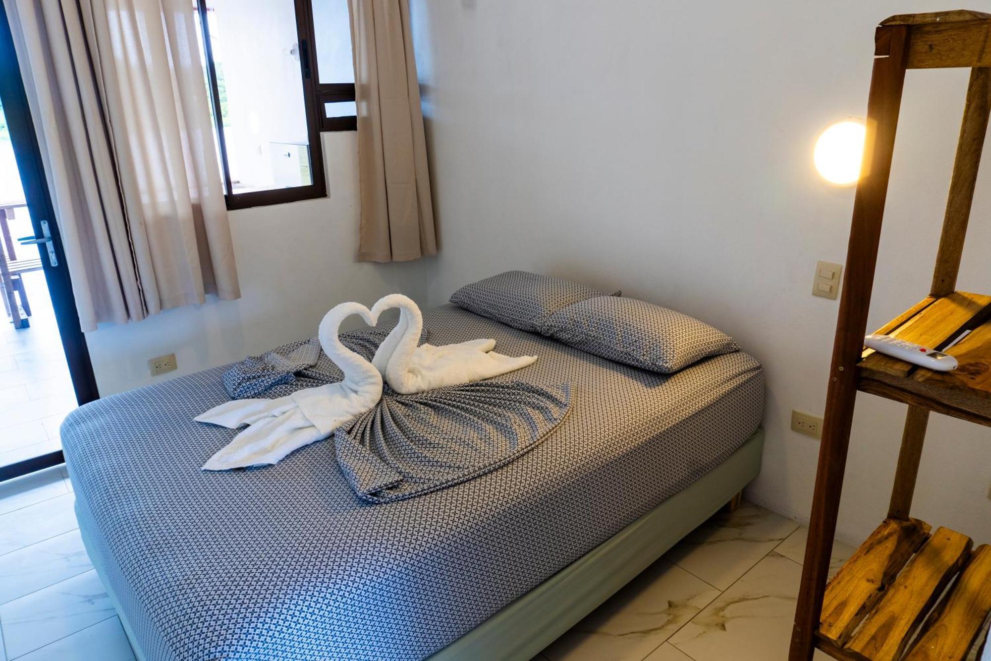 Hotel Pura Natura Riverside تورتوجويرو المظهر الخارجي الصورة